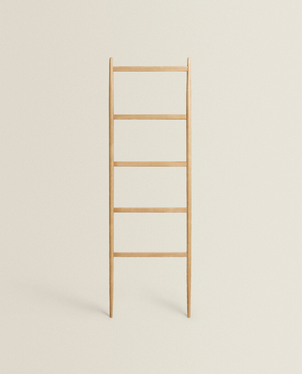 ASH WOOD TOWEL RACK
