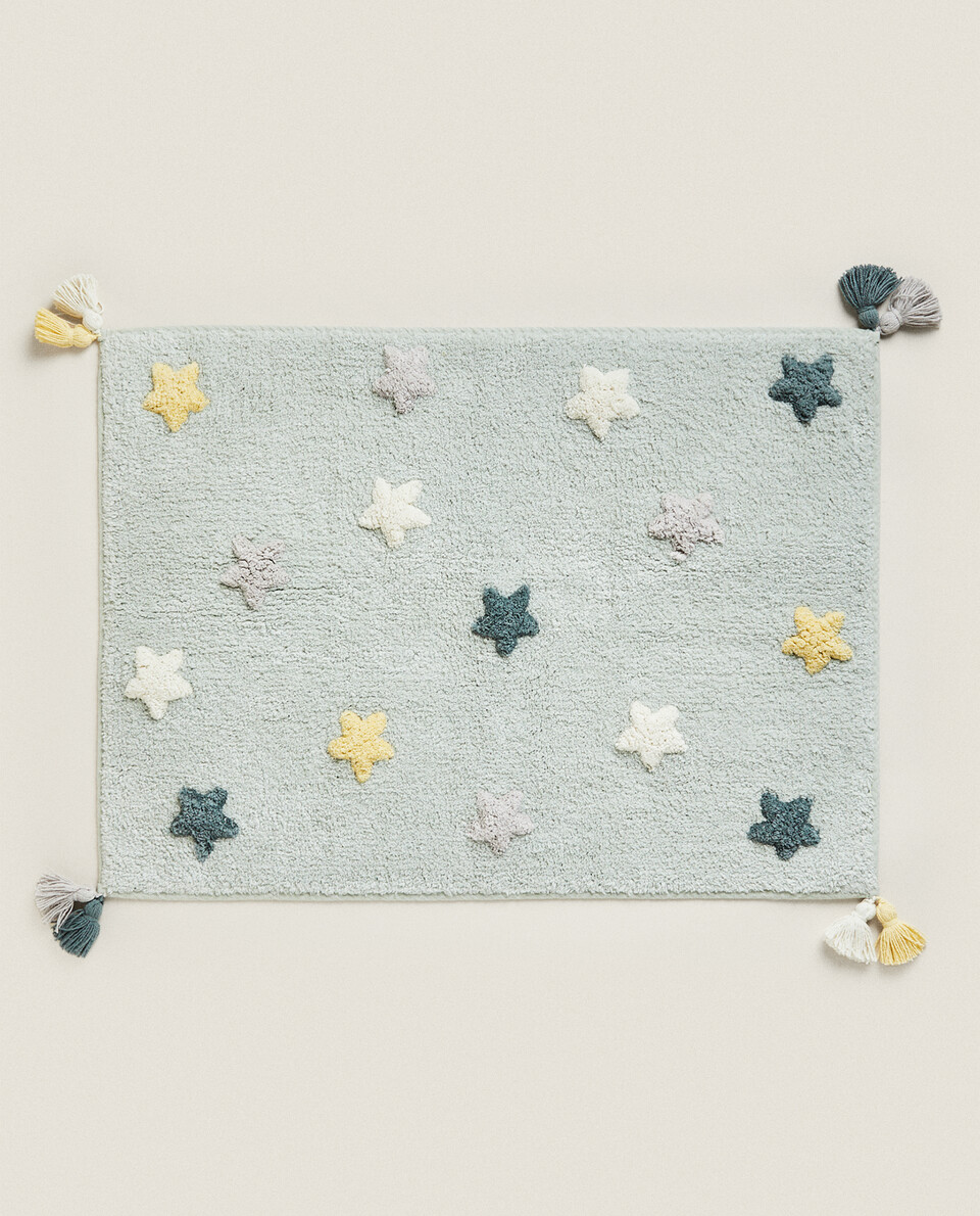 STAR BATH MAT WITH TASSELS