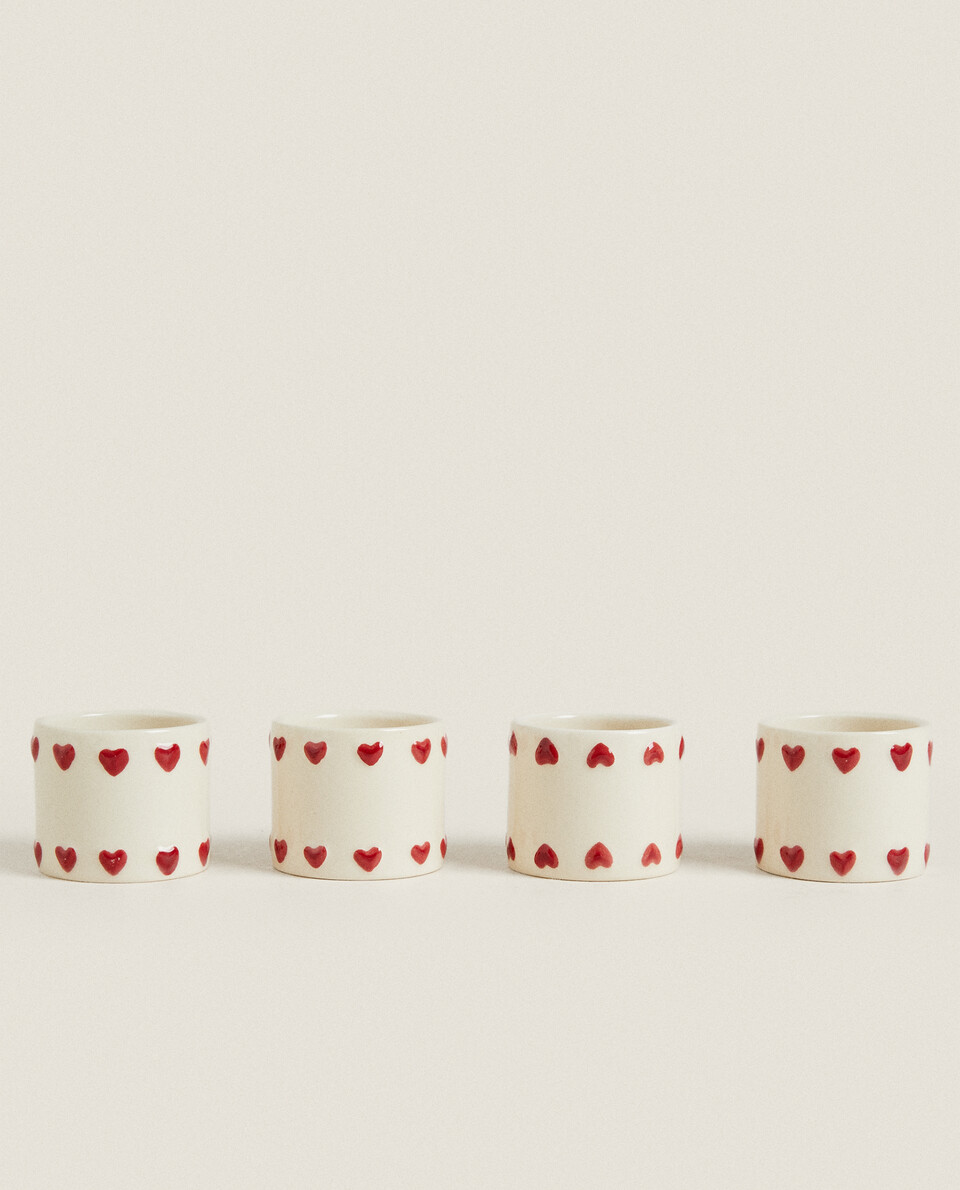 PACK OF CHRISTMAS CERAMIC HEARTS NAPKIN RINGS (PACK OF 4)