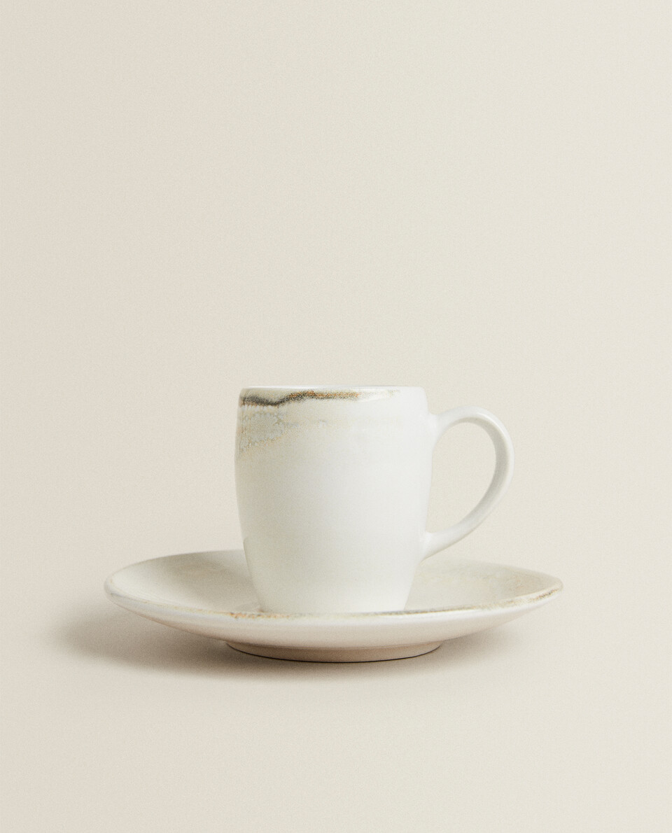 炻瓷咖啡杯和杯碟
