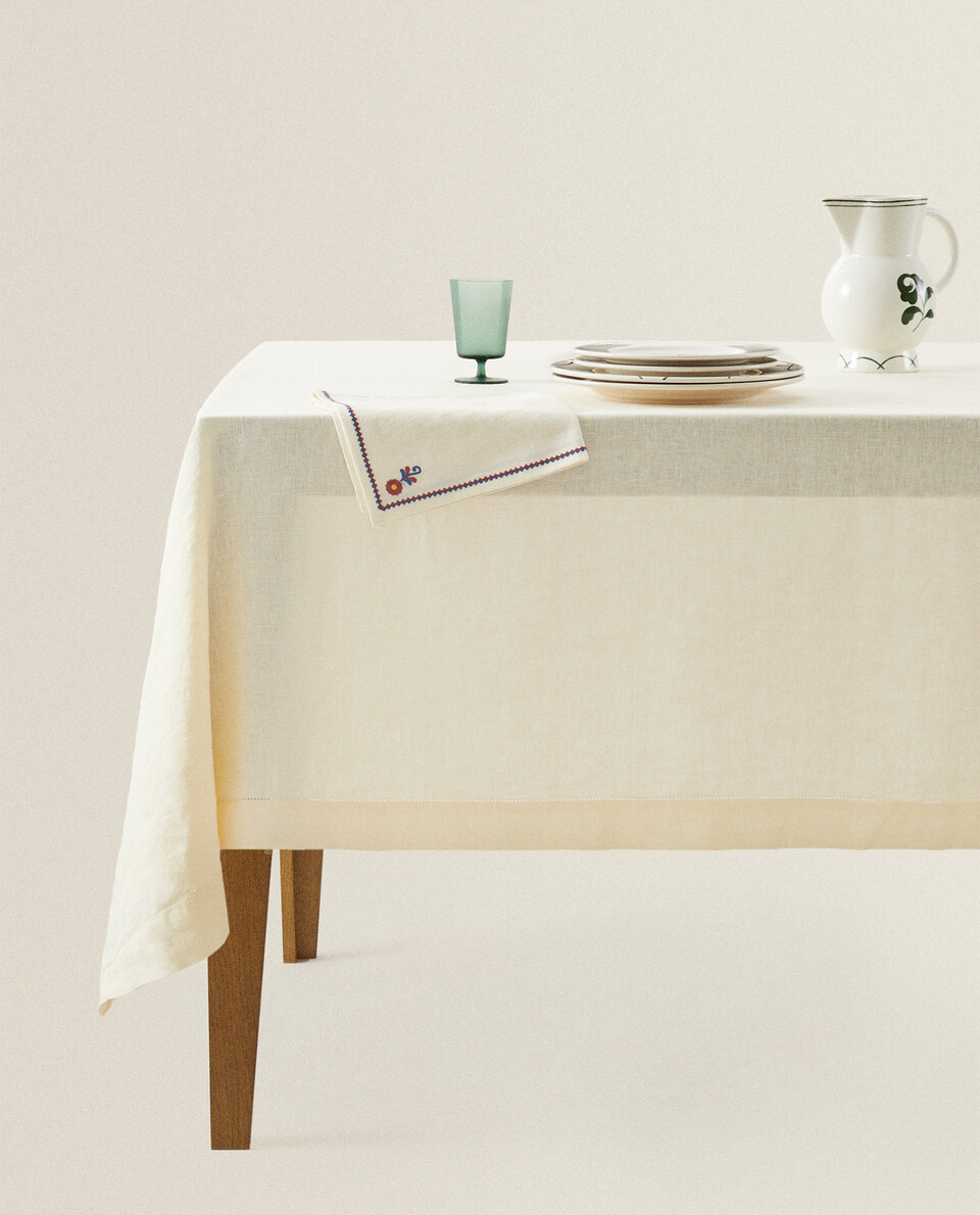 HEMSTITCHED LINEN TABLECLOTH