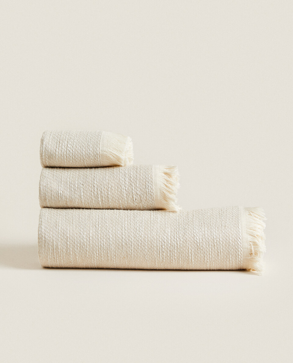 COTTON AND LINEN TOWEL WITH FRINGING