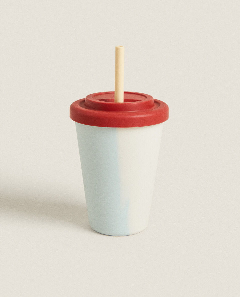 SILICONE TUMBLER WITH STRAW