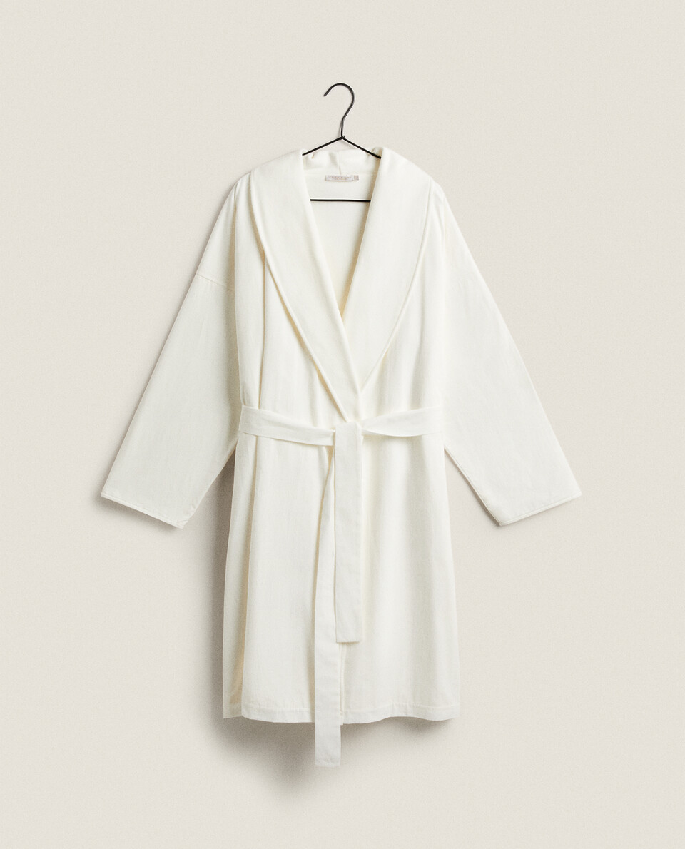 DOUBLE-SIDED DRESSING GOWN