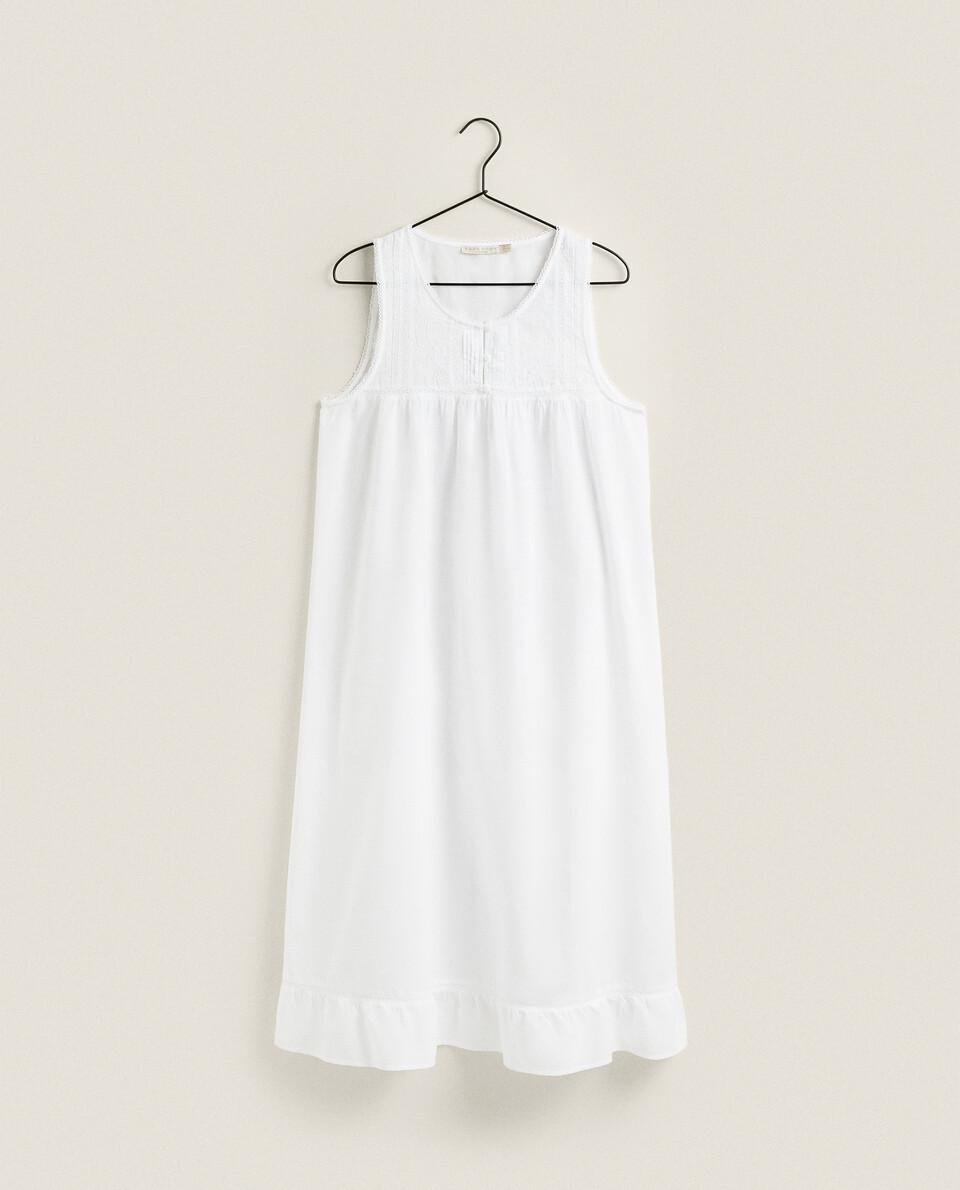 EMBROIDERED COTTON NIGHTDRESS