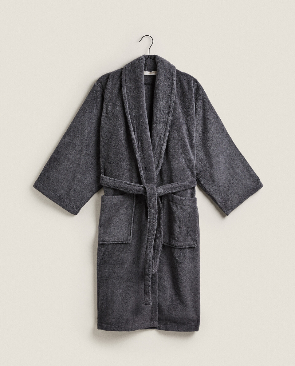 EXTRA SOFT DRESSING GOWN