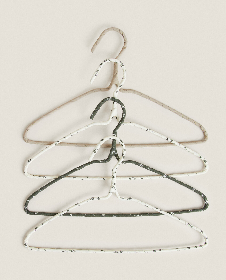 COVERED BABY HANGERS (PACK OF 4)