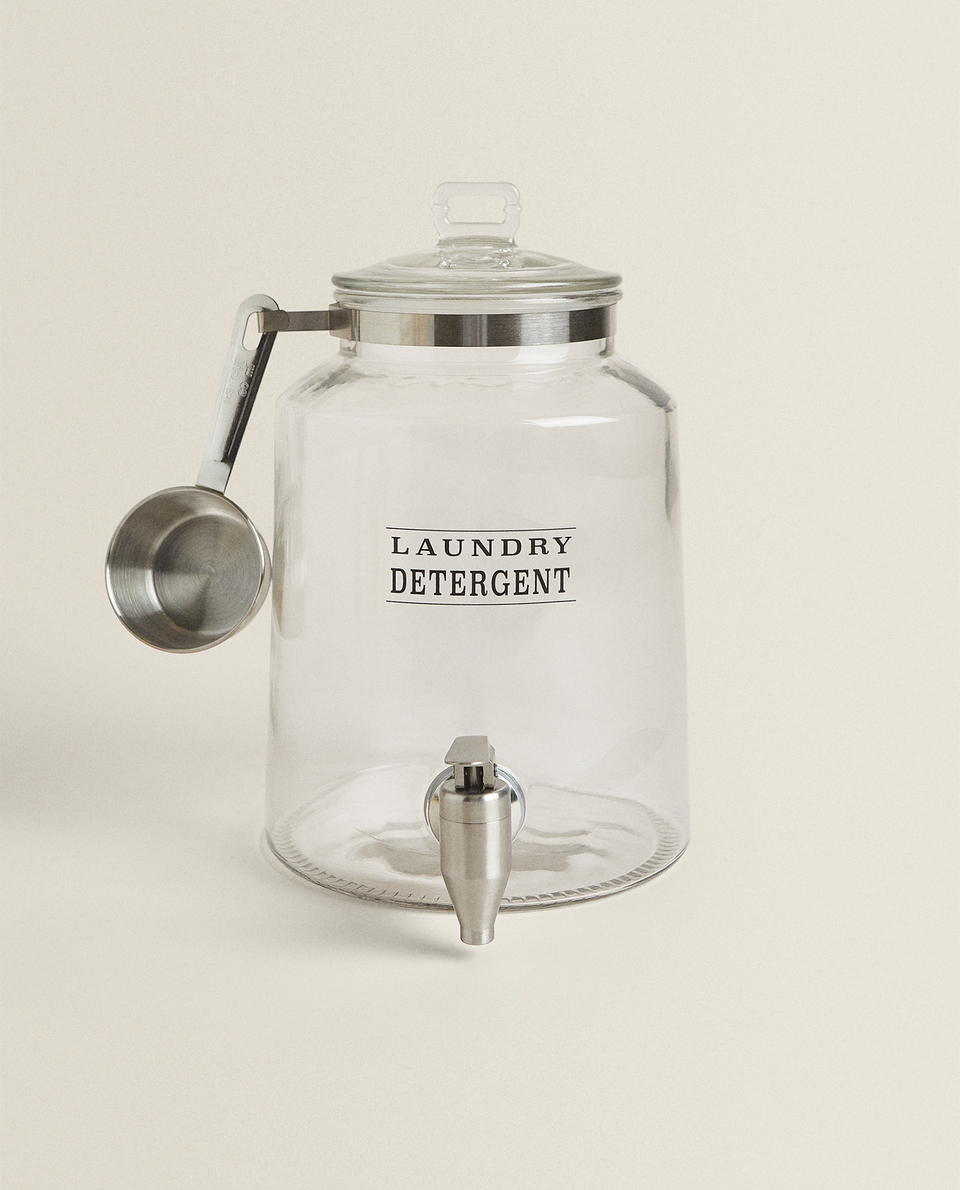 DETERGENT DISPENSER