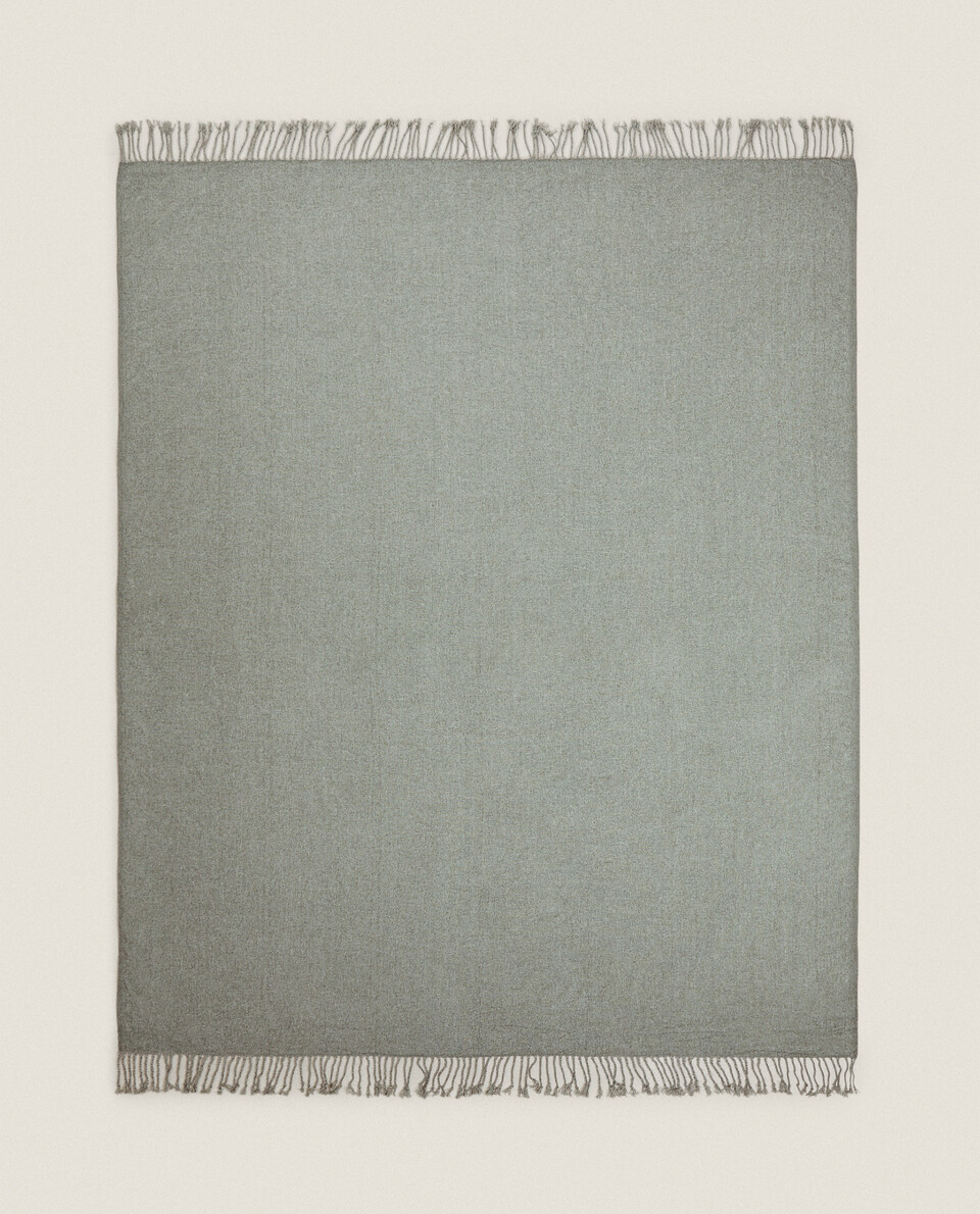 CHENILLE BLANKET