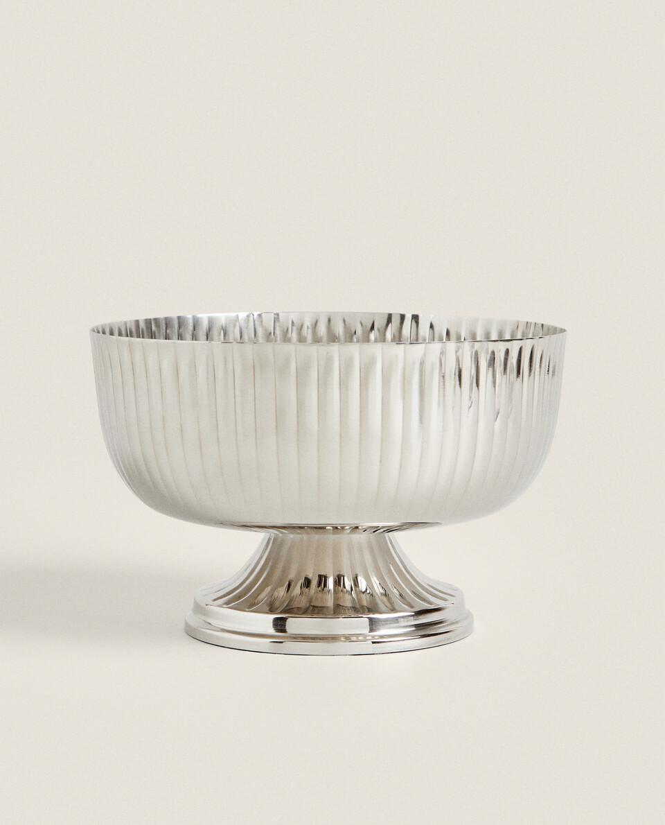 TALL SERVING DISH WITH TRIM DETAIL