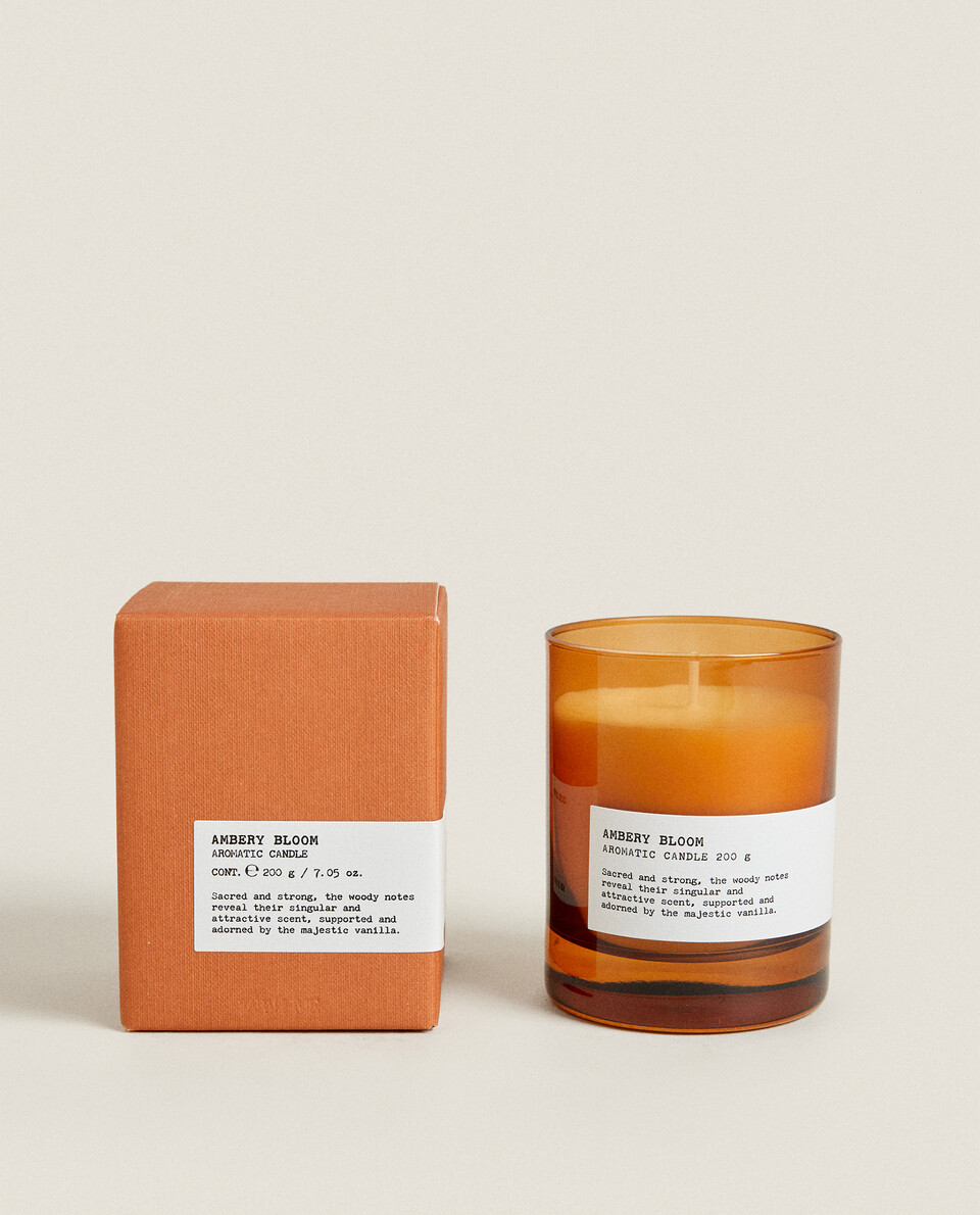 (200G) AMBERY WOOD SCENTED CANDLE