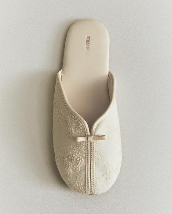 碎花蝴蝶结细节皮革底便鞋