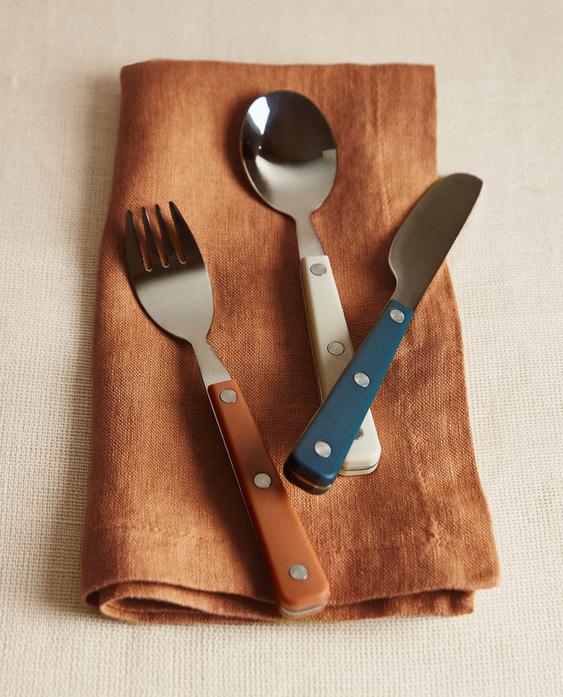 KIDS' CUTLERY SET IN WARM COLOURS (SET OF 3)
