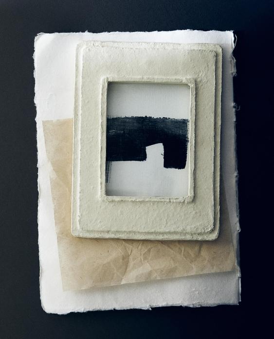 PAPER PHOTO FRAME