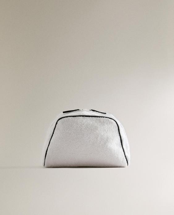 TERRY WASH BAG WITH TRIM DETAIL
