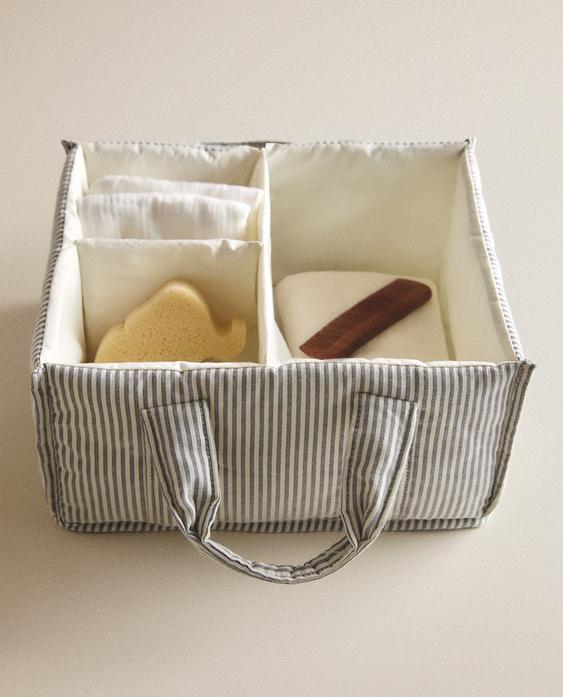 条纹婴儿衣物收纳袋