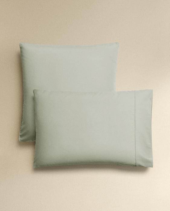 SATEEN PILLOWCASE WITH TRIM (300 THREAD COUNT) SATEEN PILLOWCASE WITH TRIM (300 THREAD COUNT)