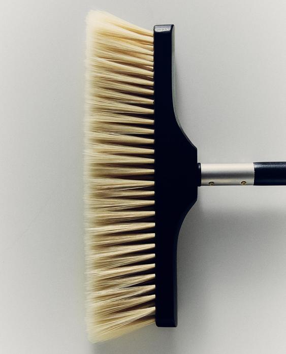 WOODEN BROOM HEAD