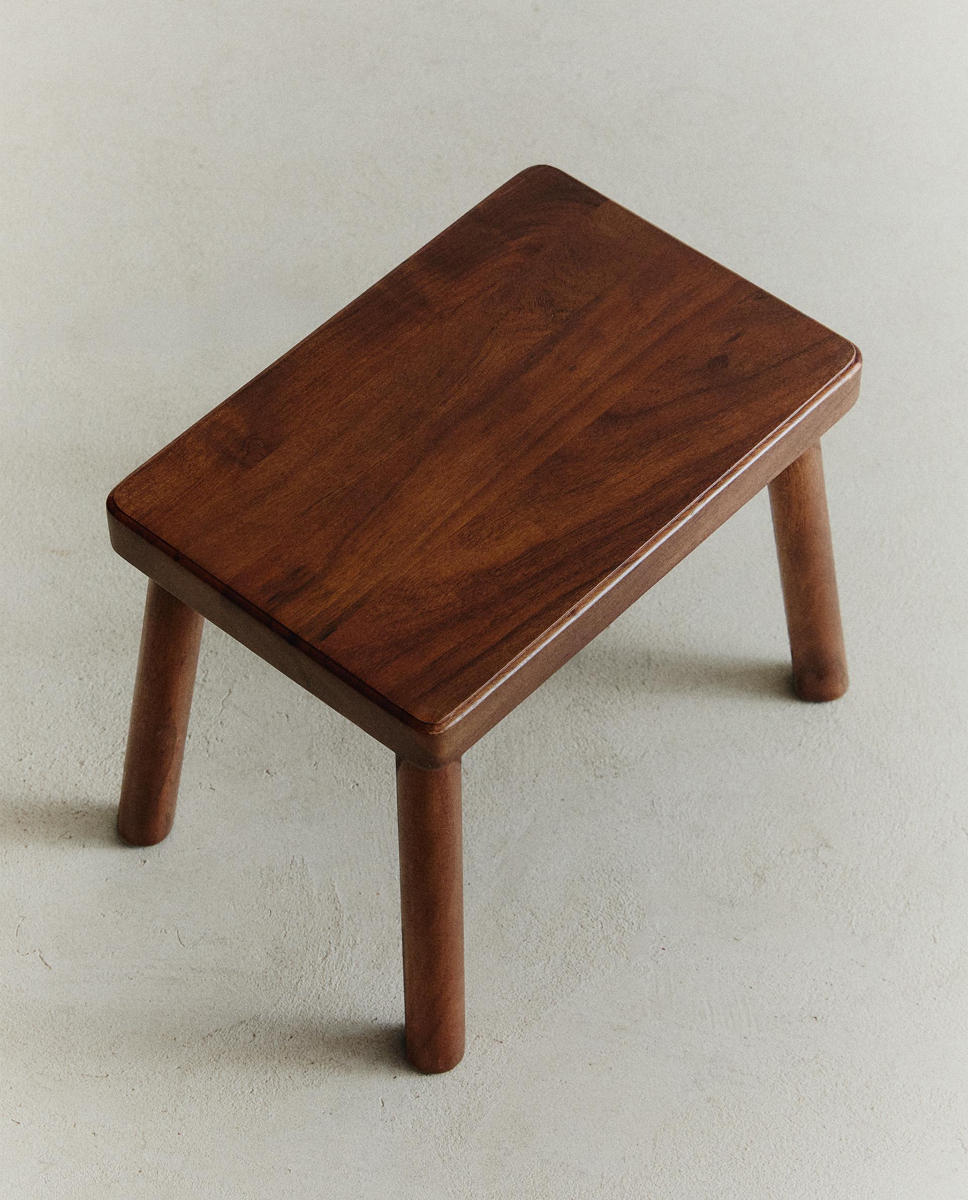 ACACIA WOOD STOOL ACACIA WOOD STOOL