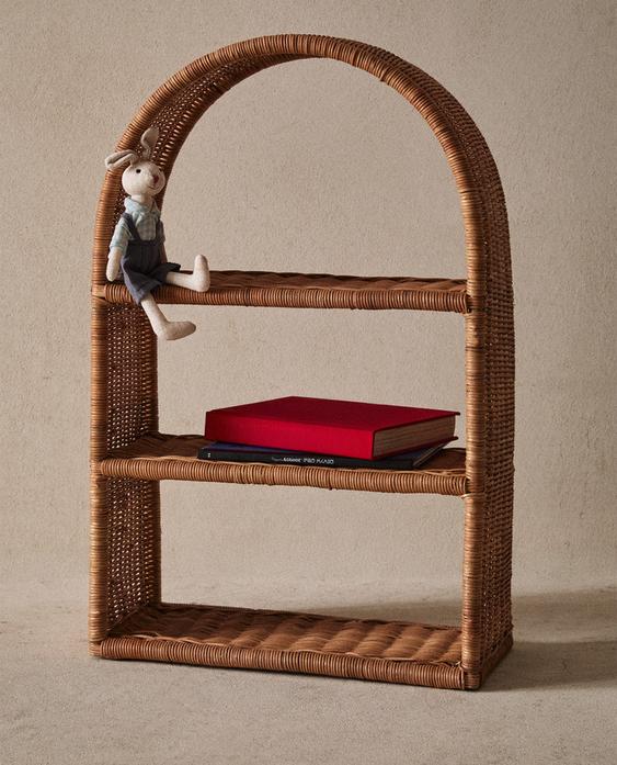 椭圆形藤条儿童置物架