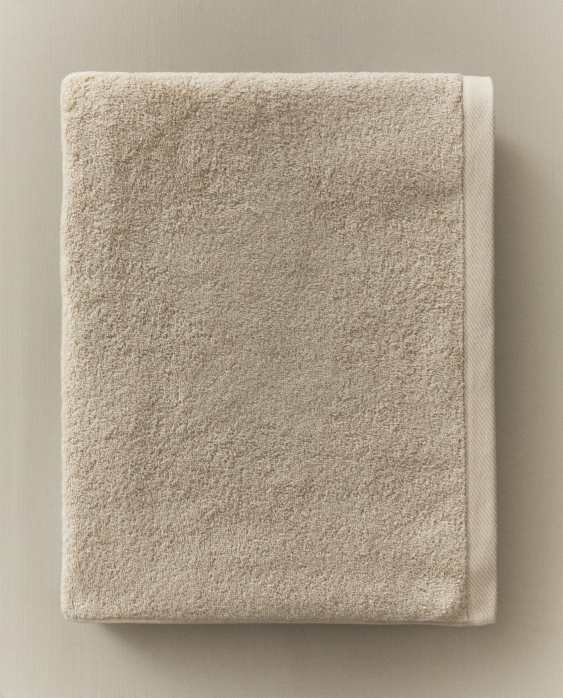 PLAIN COTTON TERRY BATH TOWEL (500 GXM²) PLAIN COTTON TERRY BATH TOWEL (500 GXM²)