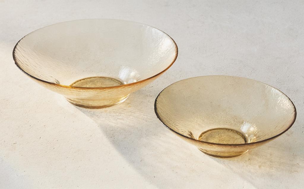 TEXTURED GLASS BOWLS