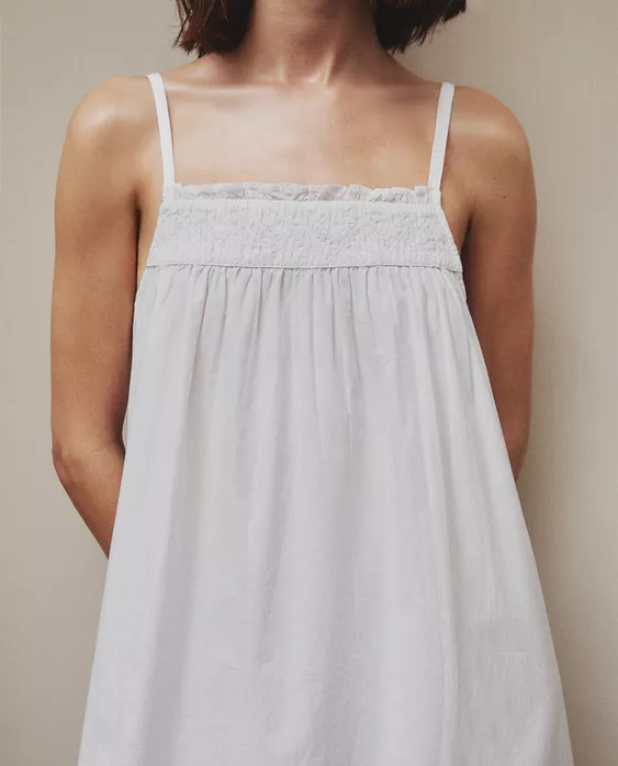 GATHERED COTTON NIGHTDRESS