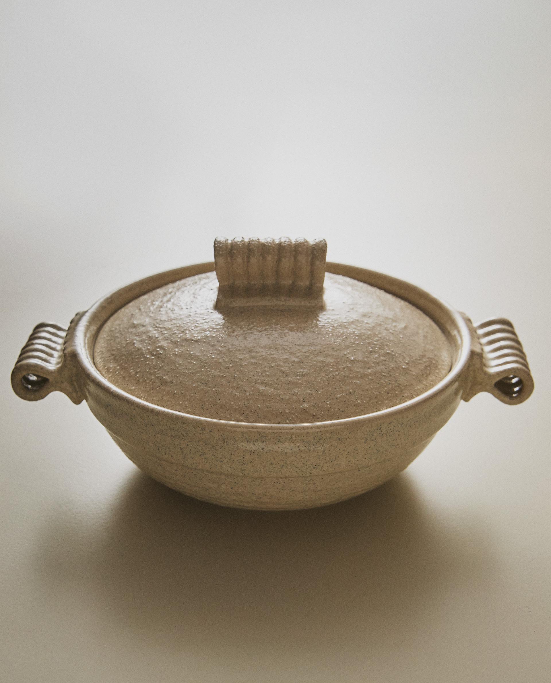 CERAMIC INDIVIDUAL TUREEN CERAMIC INDIVIDUAL TUREEN