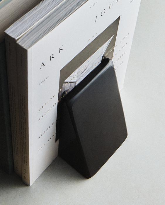 TRIANGULAR MARBLE BOOKEND