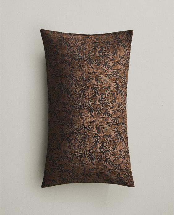 FLORAL CUSHION COVER FLORAL CUSHION COVER