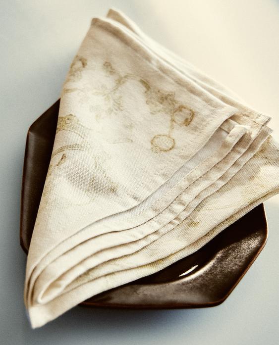 PACK OF DAMASK PRINT NAPKINS (PACK OF 2)