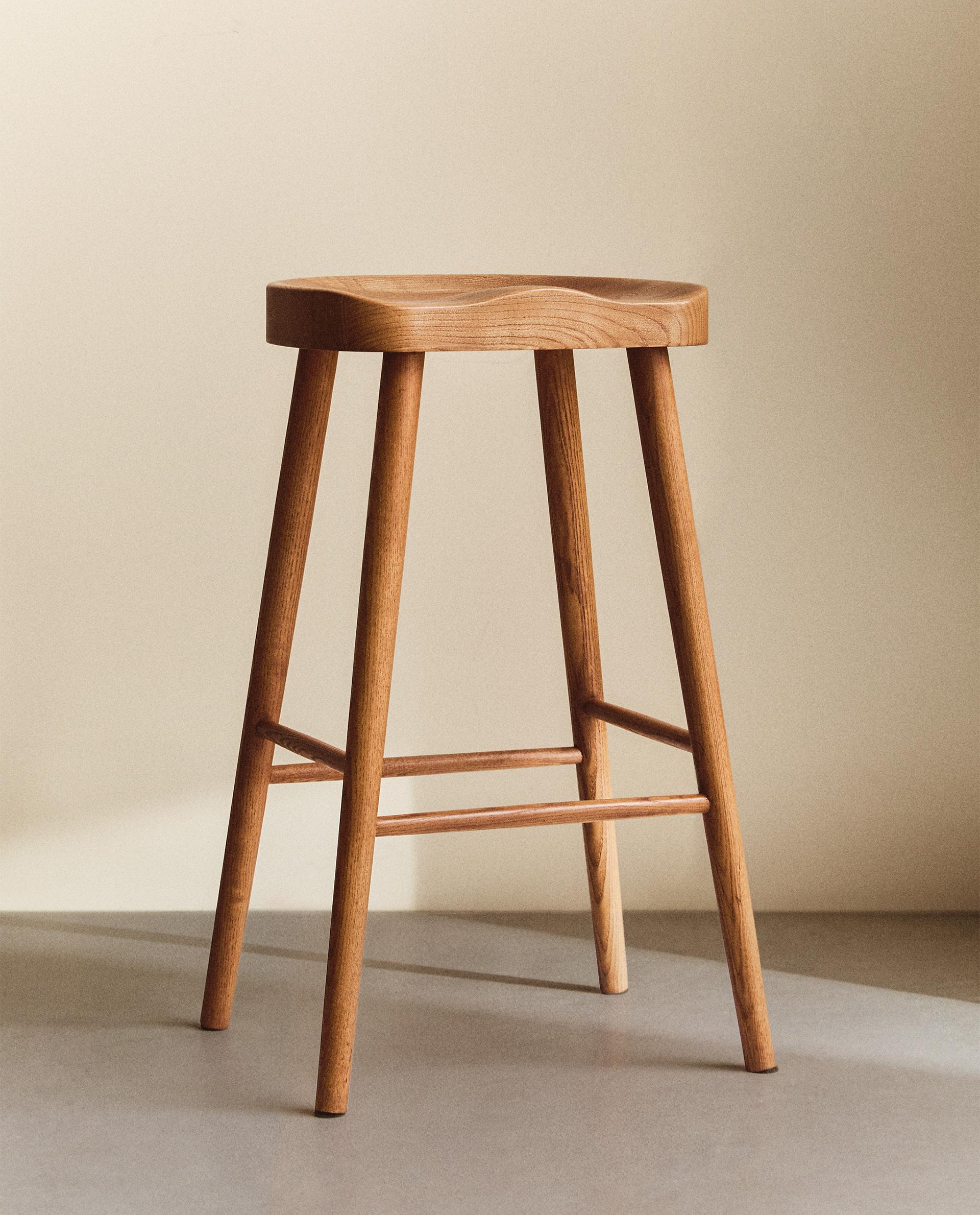 TABURETE FRESNO ASIENTO CON FORMA