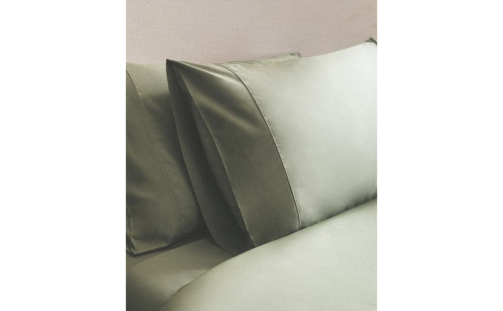 PERCALE PILLOWCASE (300 THREAD COUNT) PERCALE PILLOWCASE (300 THREAD COUNT)