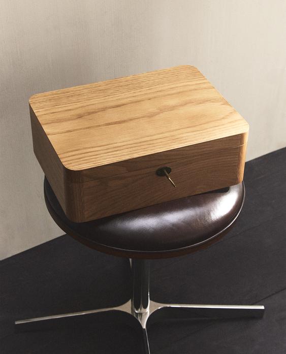 WOODEN JEWELLERY BOX WITH MIRROR