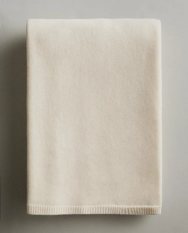 CASHMERE THROW