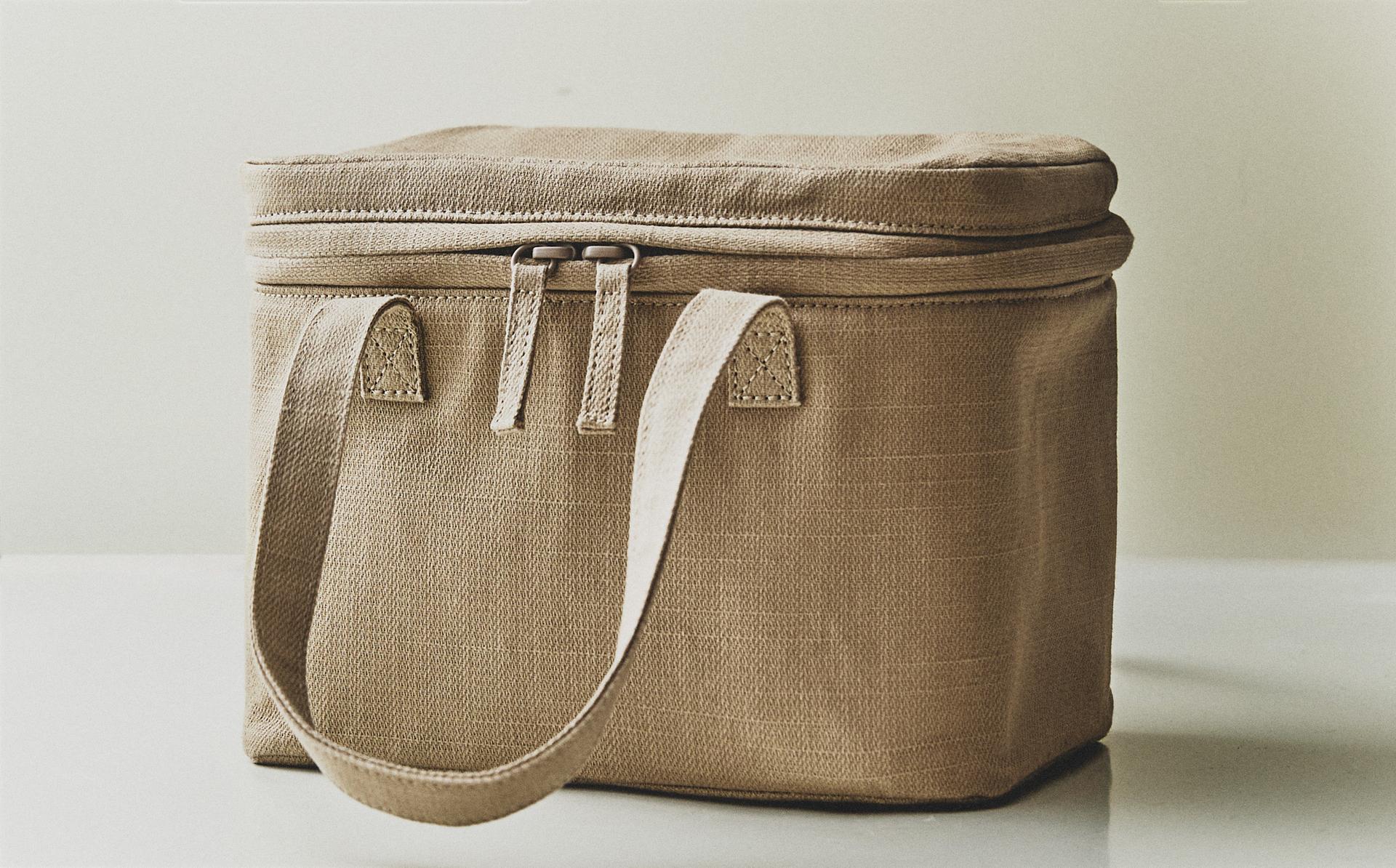 PORTABLE LUNCH BOX PORTABLE LUNCH BOX