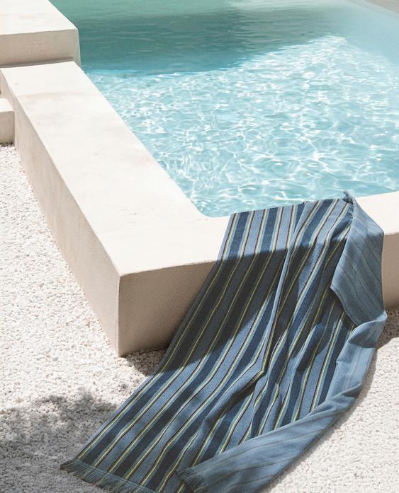 KIDS' STRIPED COTTON BEACH TOWEL KIDS' STRIPED COTTON BEACH TOWEL