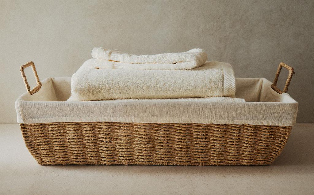 IRONING BASKET WITH COTTON LINING IRONING BASKET WITH COTTON LINING