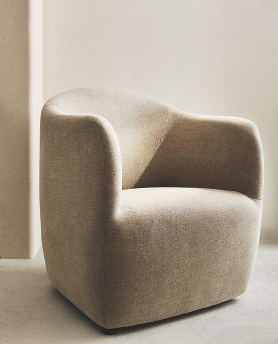 LINEN ACCENT CHAIR