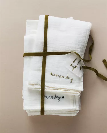 BABY MUSLIN CLOTHS (PACK OF 7)