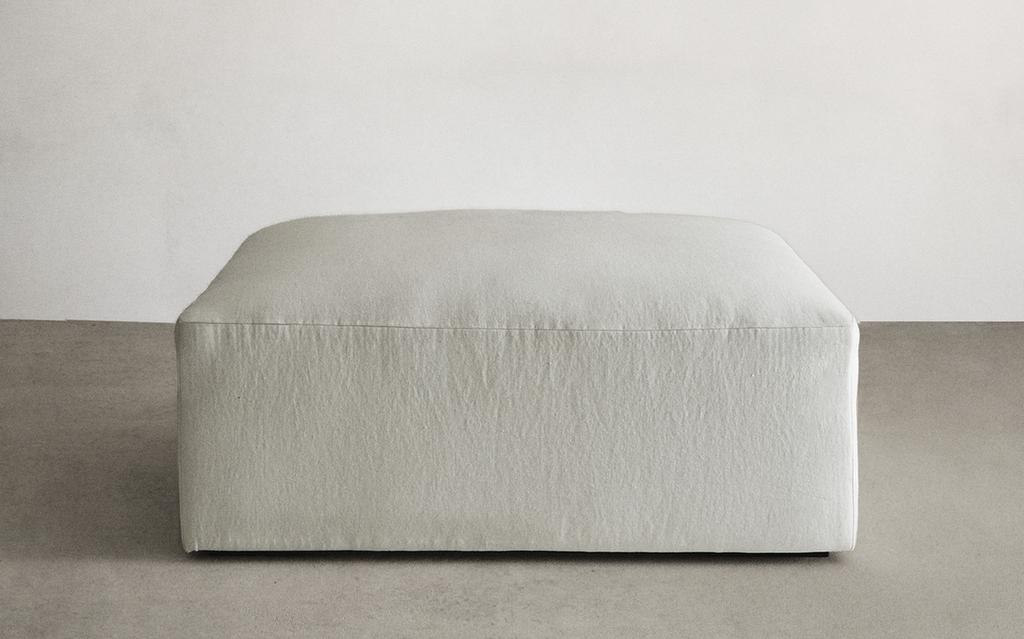 WASHED LINEN POUF