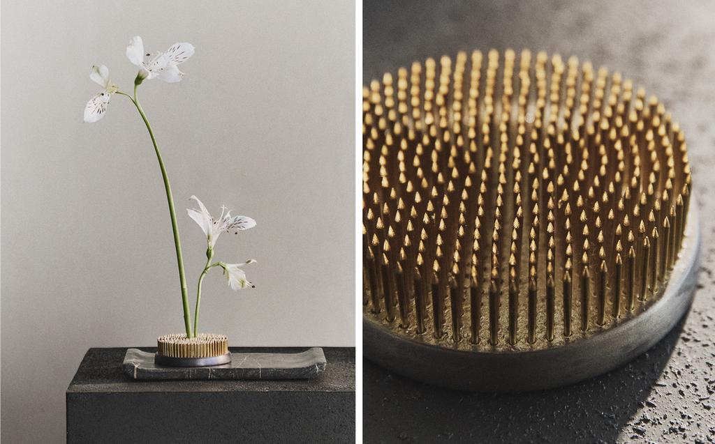 KENZAN FLOWER HOLDER