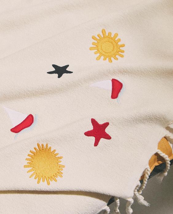 COTTON BEACH TOWEL WITH SHAPES