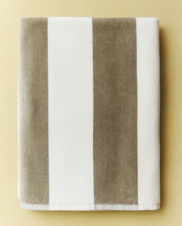 STRIPED BEACH TOWEL