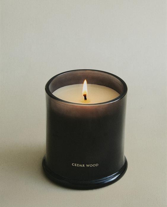(350 G) CEDAR WOOD SCENTED CANDLE
