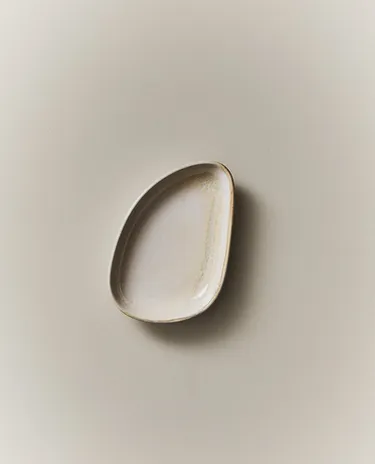 米白色迷你炻瓷盘