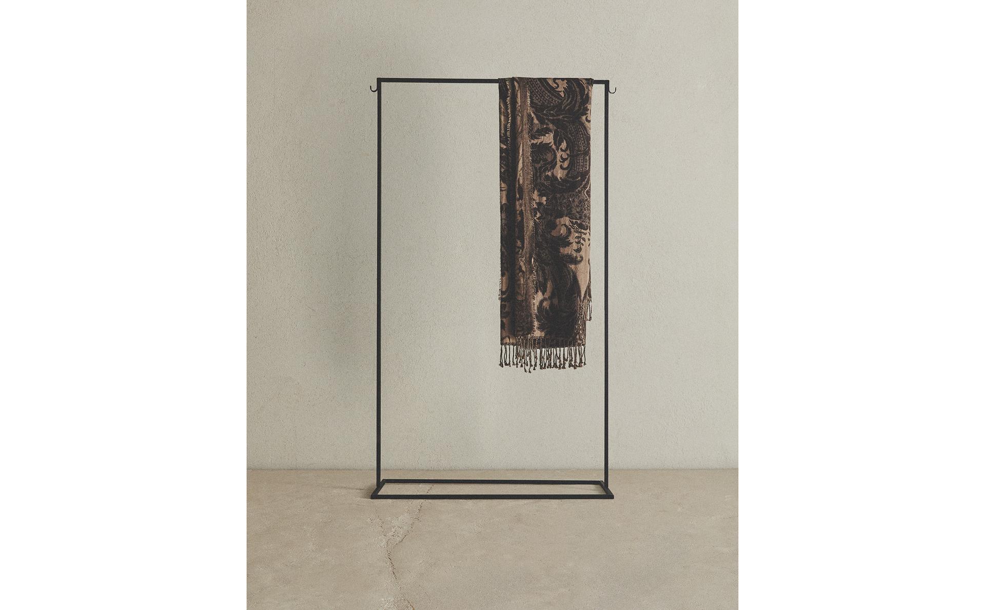 METAL CLOTHES RACK METAL CLOTHES RACK