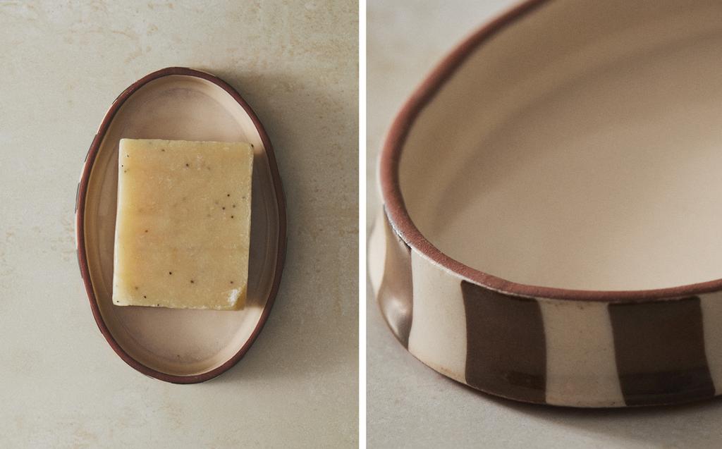 BROWN STRIPED SOAP DISH