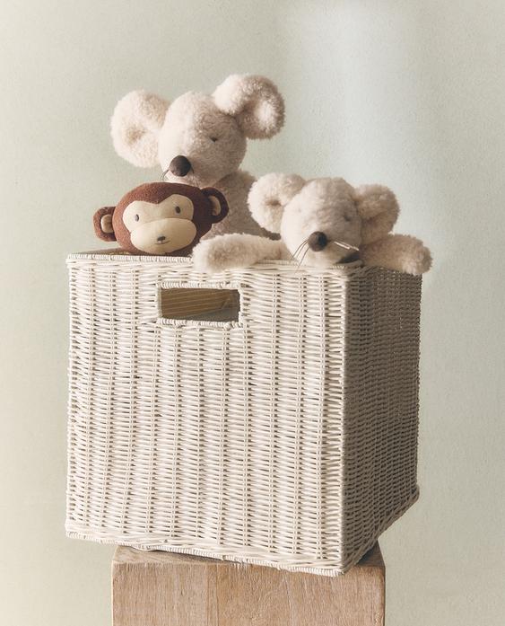 SQUARE RATTAN BASKET