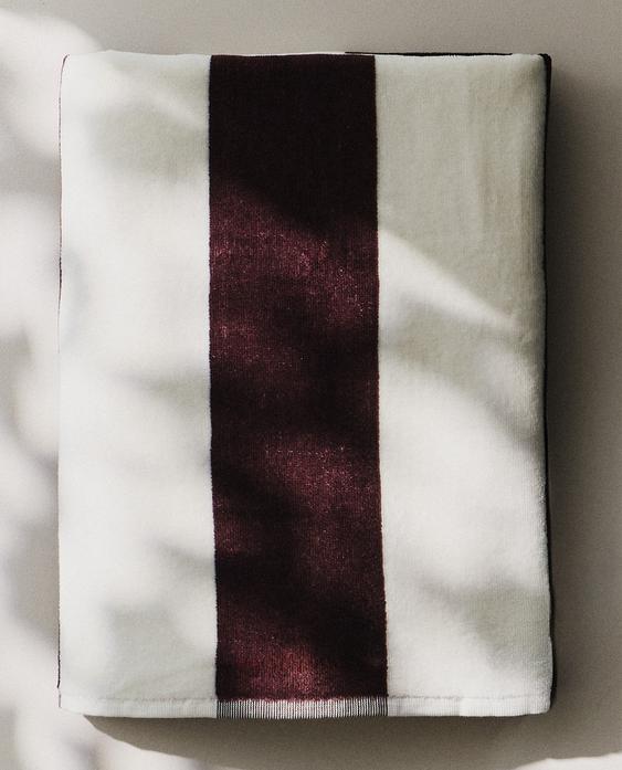 STRIPED BEACH TOWEL STRIPED BEACH TOWEL